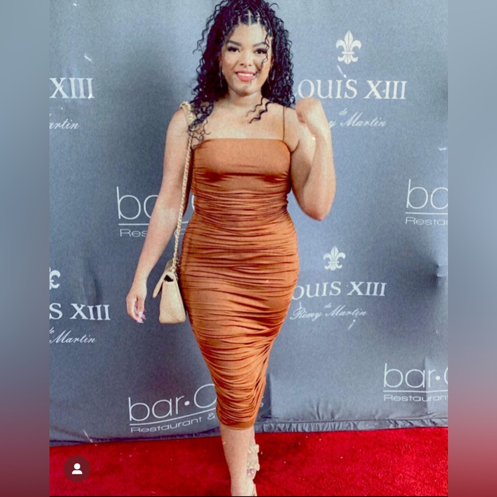 Pretty Little Thing brown ruched dress